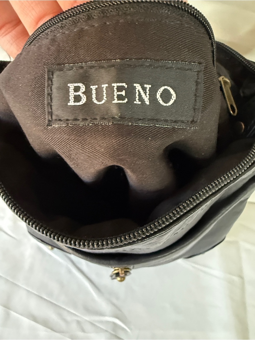 Bueno Crossbody Bag - Picture 9 of 10